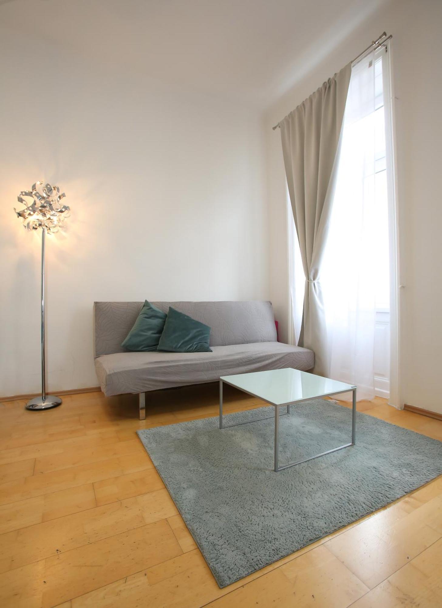 Downtown Bliss Modern Retreat With Free Parking And Fast Internet 600 Mbits Apartamento Viena Exterior foto
