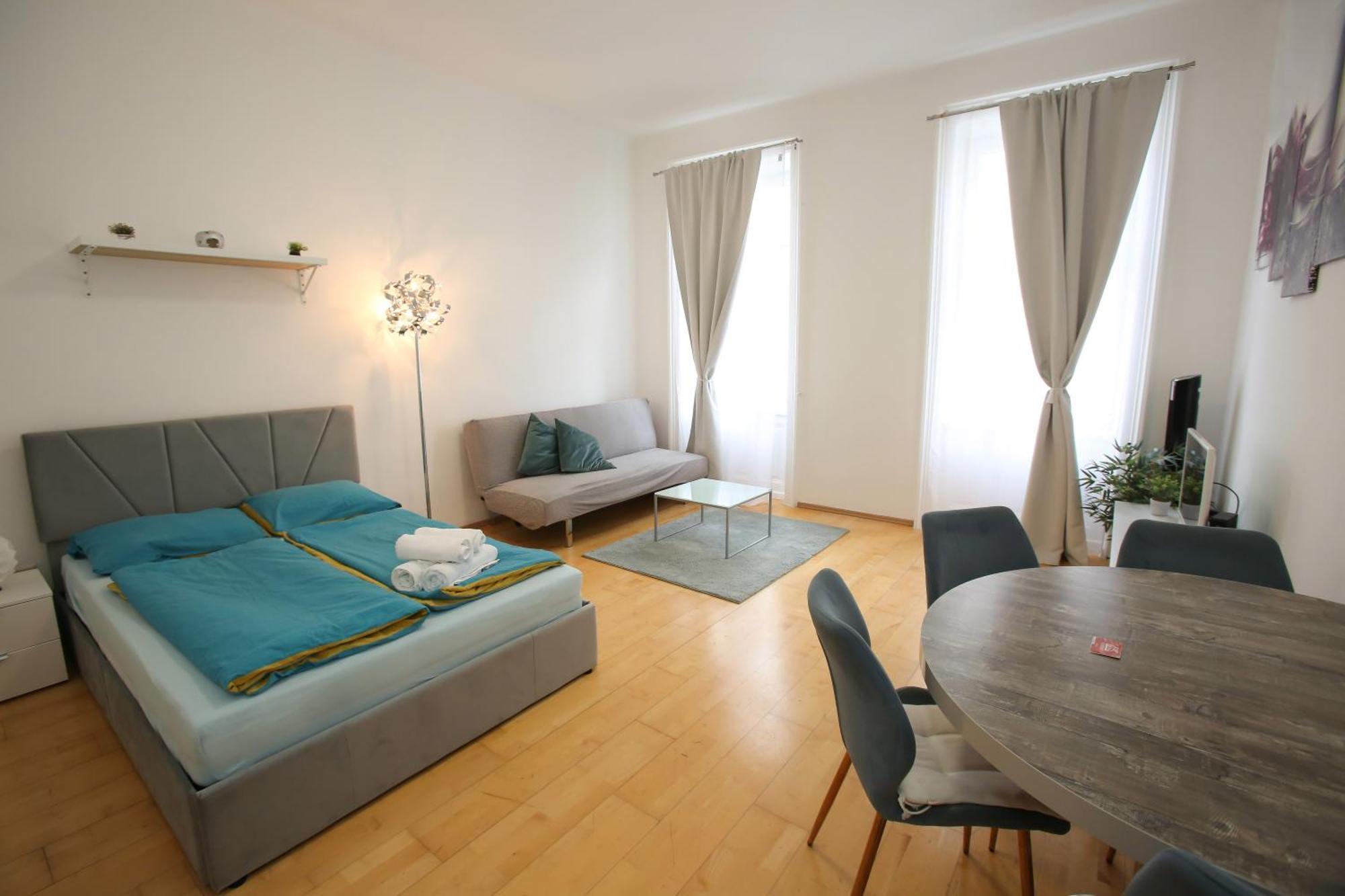 Downtown Bliss Modern Retreat With Free Parking And Fast Internet 600 Mbits Apartamento Viena Exterior foto